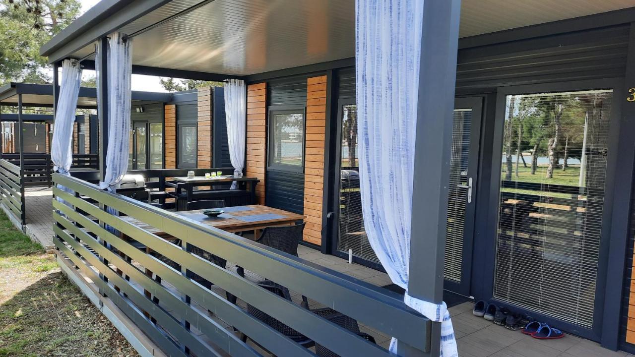 Sand & Relax Privlaka - Mobile Home Gloria Exterior photo